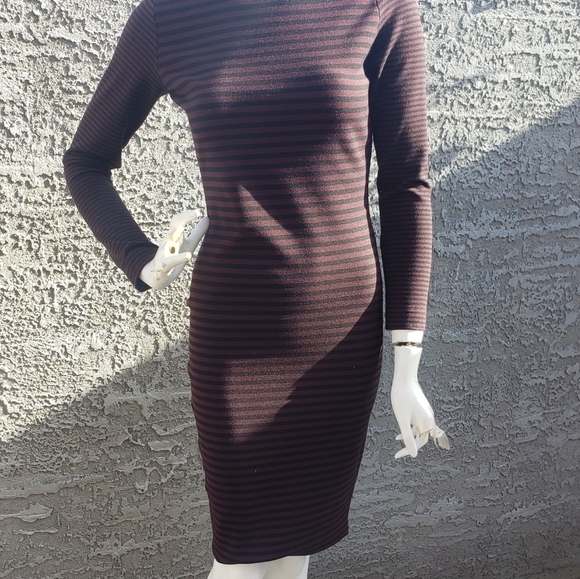 Daniela Corte Dress‎ - Picture 10 of 11